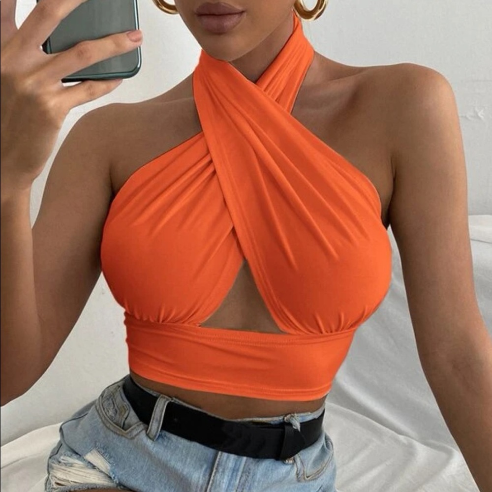 SHEIN SOLID CROSS TOP HALTER